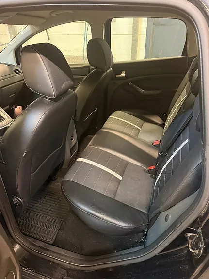 Ford Kuga 2010 photo 4