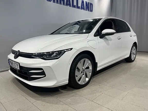 Volkswagen Golf I 2026 photo 4