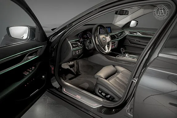 BMW 730 2020 photo 5