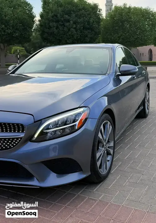 Mercedes-Benz C300 2019 photo 2