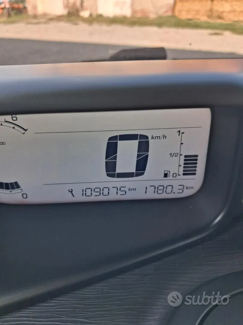 Citroen C3 Picasso 2010 photo 4