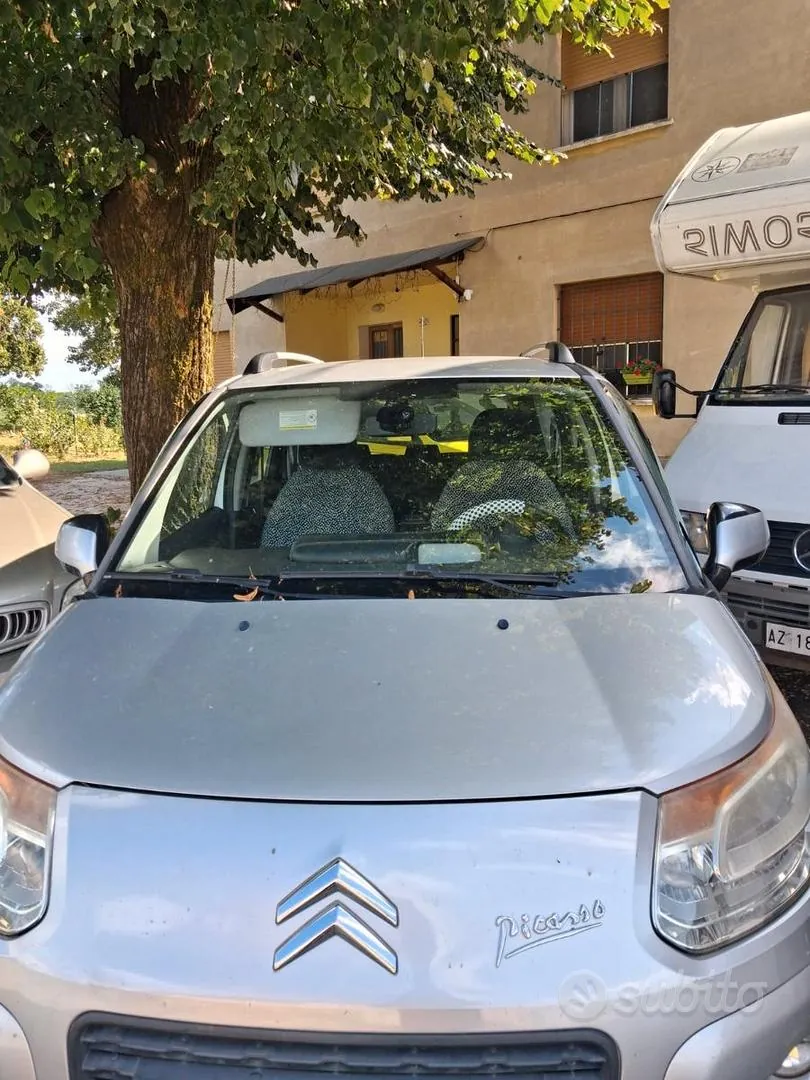 Citroen C3 Picasso 2010 photo 2