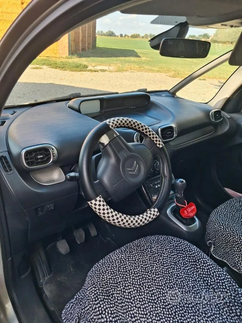 Citroen C3 Picasso 2010 photo 5