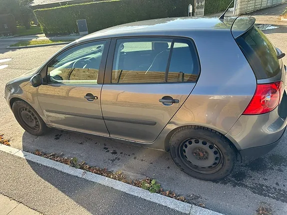 Volkswagen Golf V