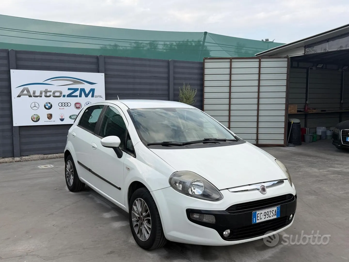 Fiat Punto 2010 photo 3