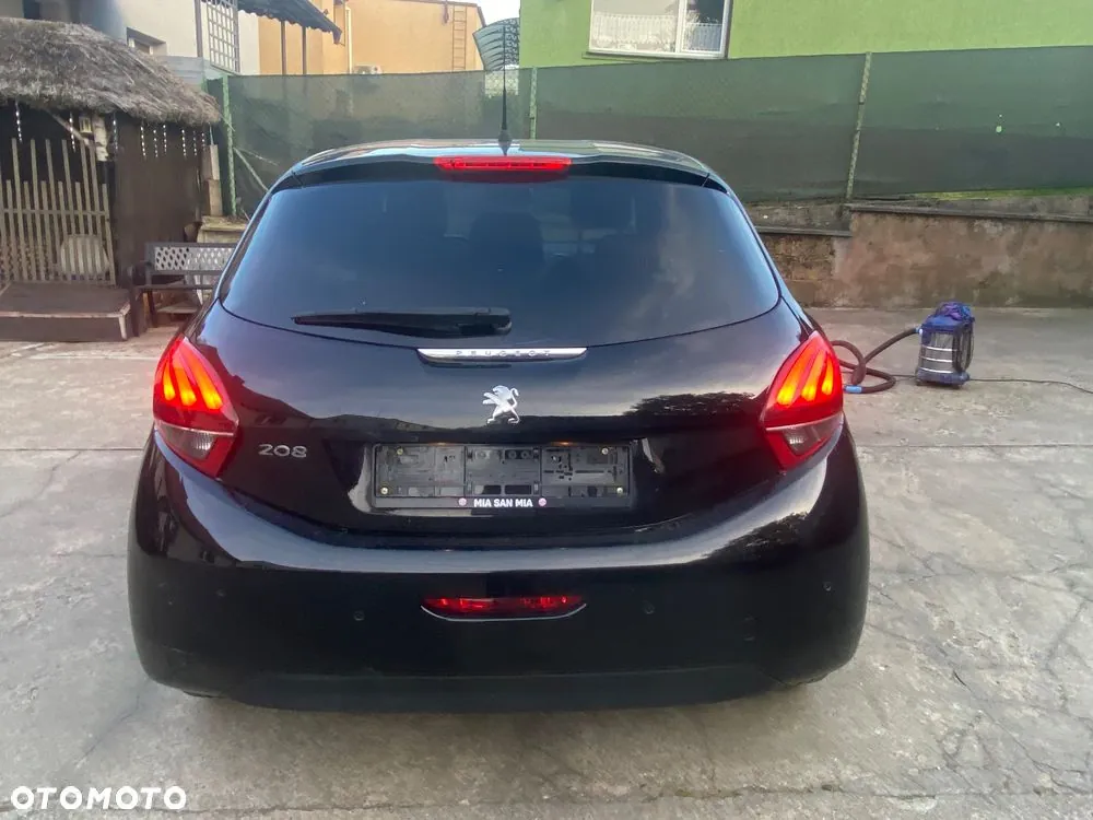Peugeot 208 2019 photo 4