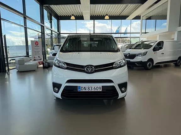 Toyota Proace Verso 2019 photo 2