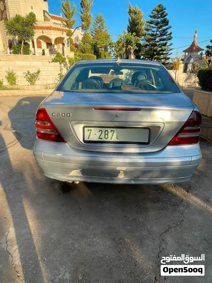 Mercedes-Benz C-Class 2006 photo 2