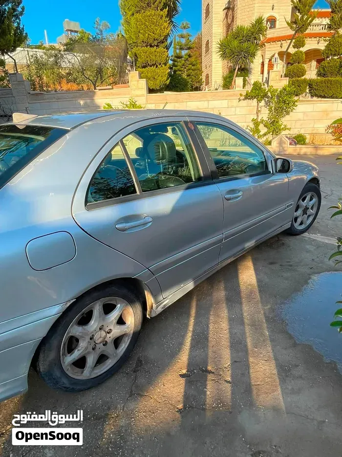 Mercedes-Benz C-Class 2006 photo 3