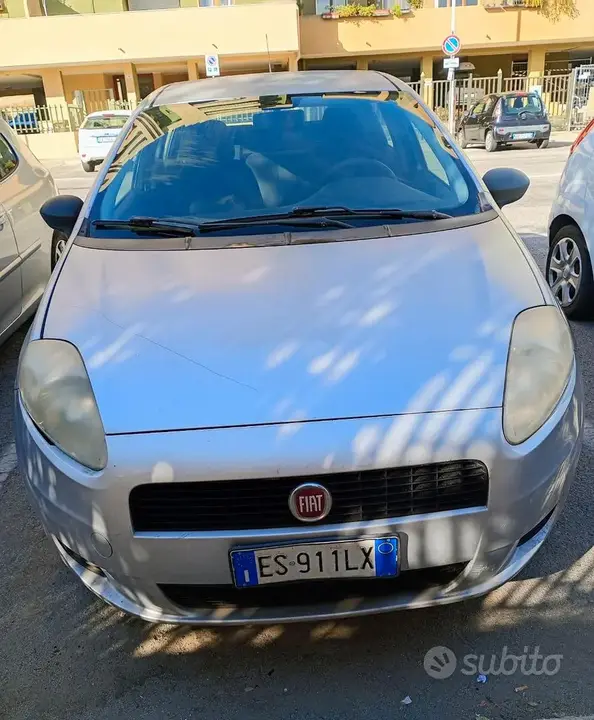 Fiat Punto 2013 photo 2