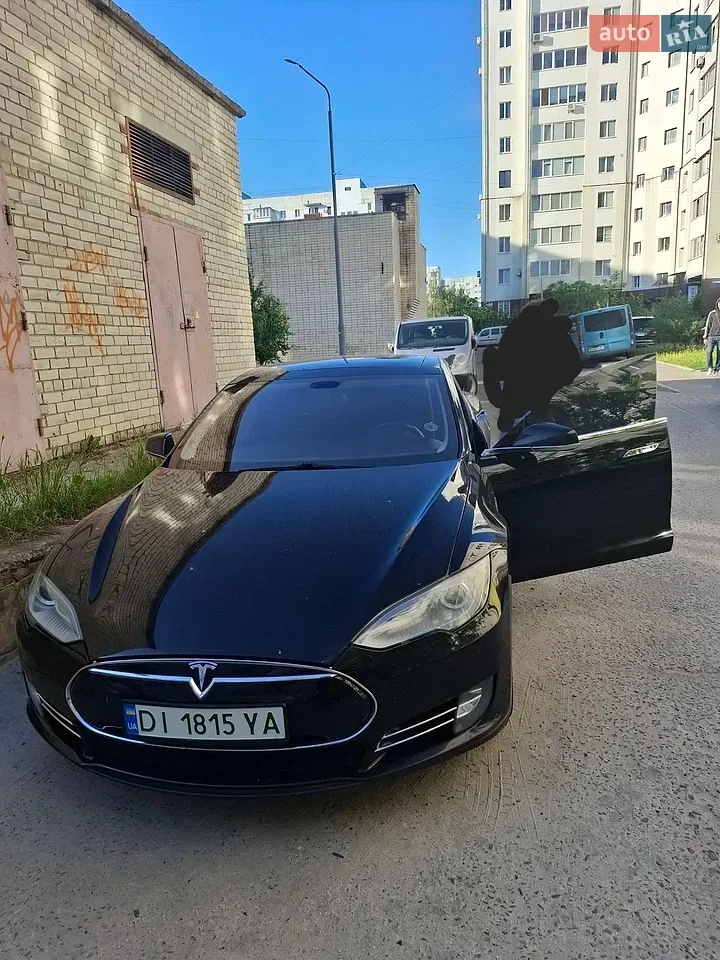 Tesla Model S