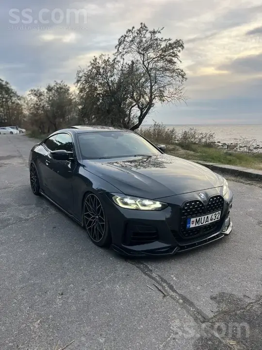 BMW M440I