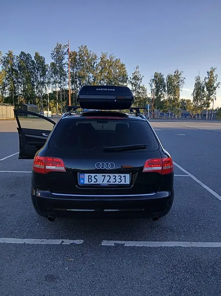 Audi A6 2010 photo 4
