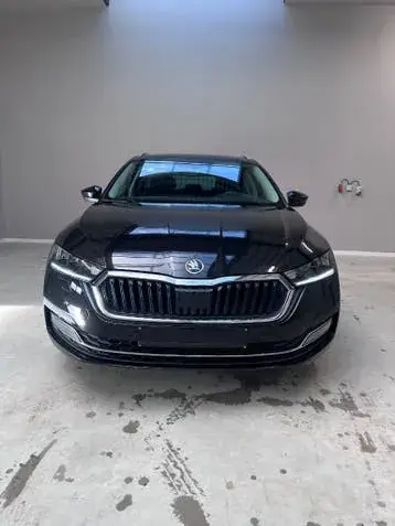 Skoda Octavia 2022 photo 2