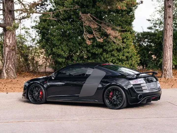 Audi R8 2011 photo 5
