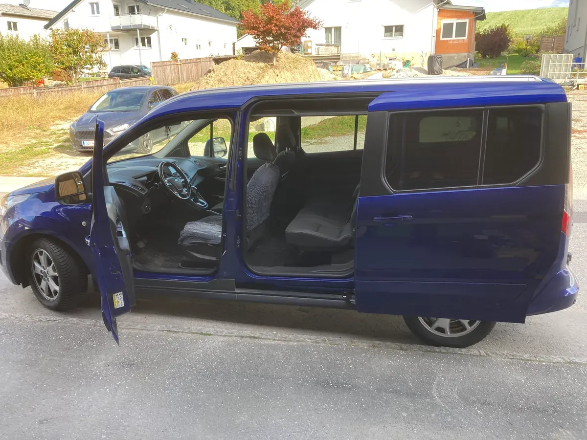Ford Tourneo