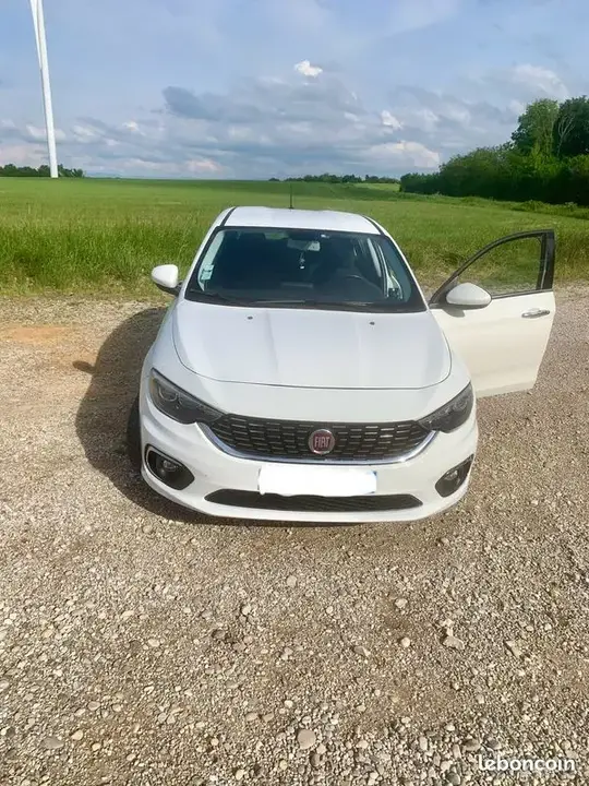 Fiat Tipo 2017 photo 2