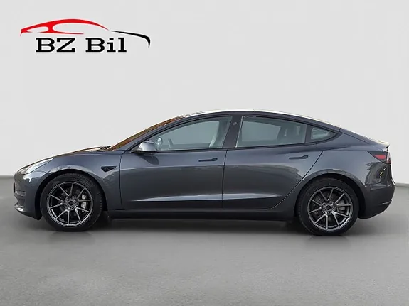 Tesla Model 3 2021 photo 2