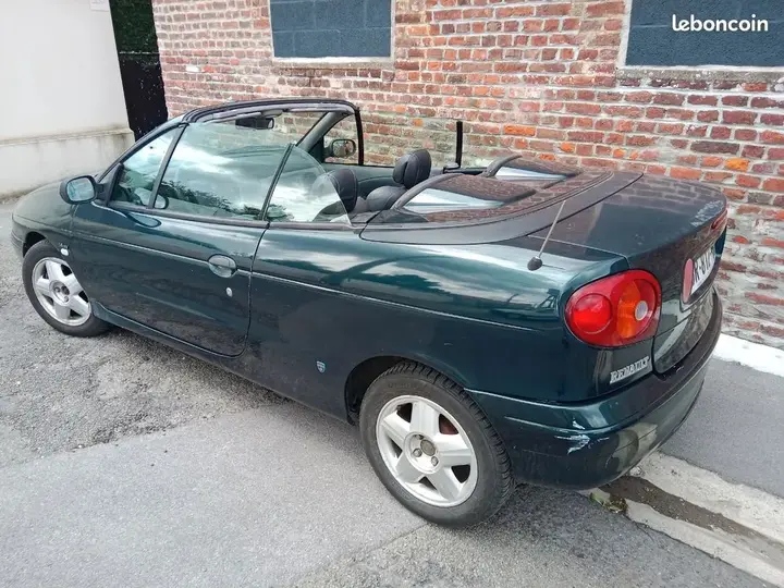 Renault Megane 2001 photo 2