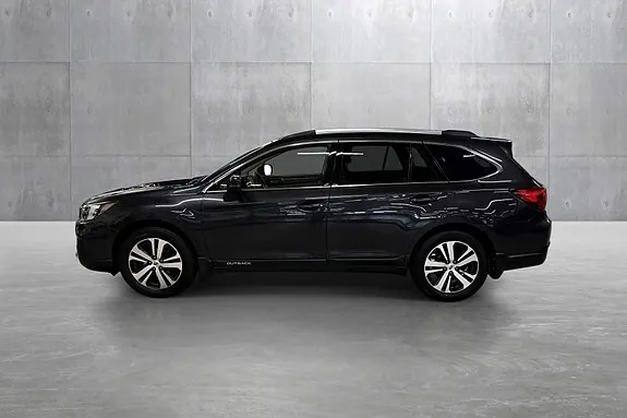 Subaru Outback 2018 photo 2