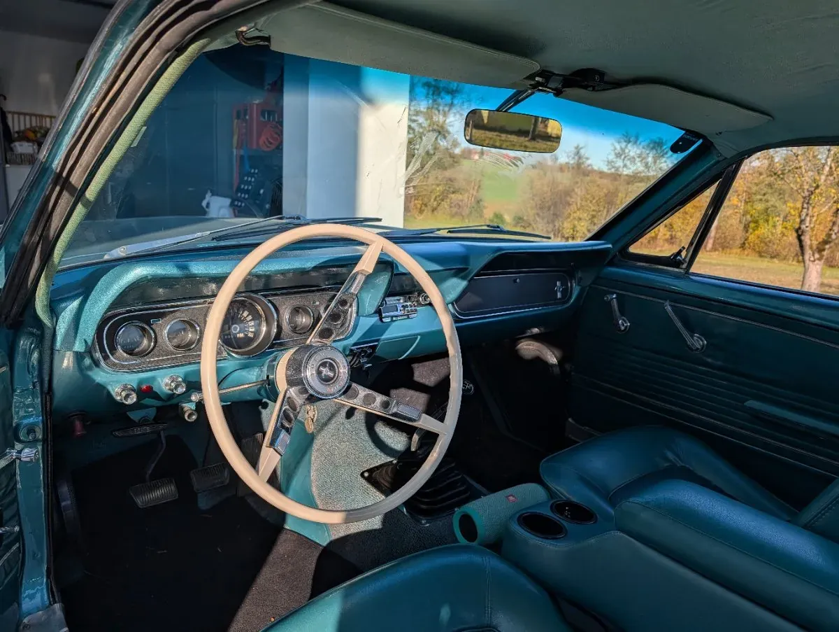 Ford Mustang 1966 photo 2