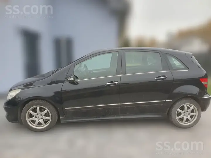 Mercedes-Benz B200 2007 photo 2