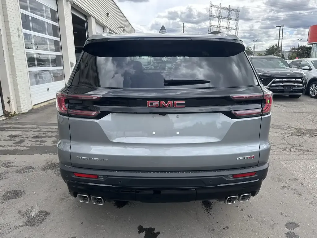 GMC Acadia 2026 photo 3