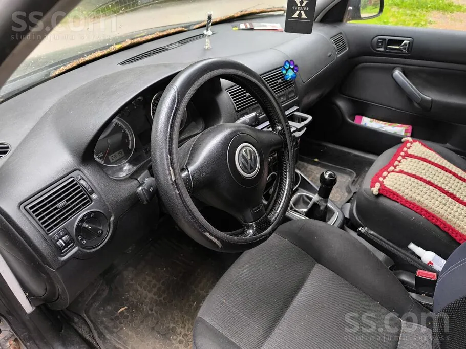 Volkswagen Golf 2003 photo 2