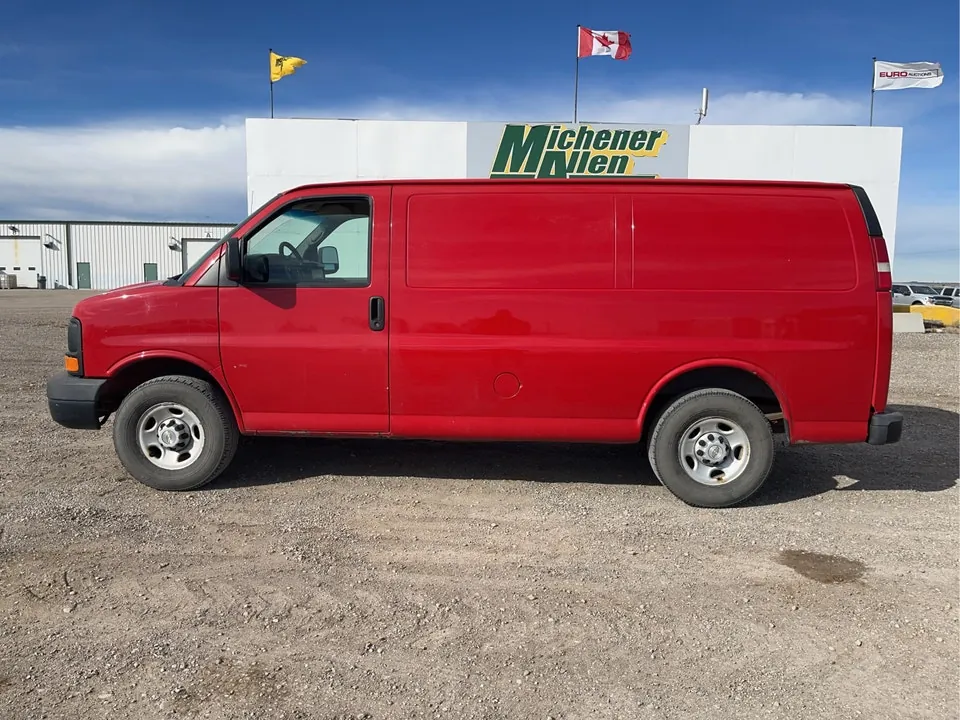 Chevrolet Express 2009 photo 2