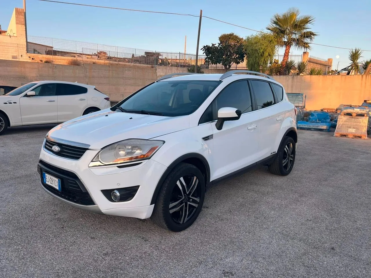 Ford Kuga 2011 photo 3