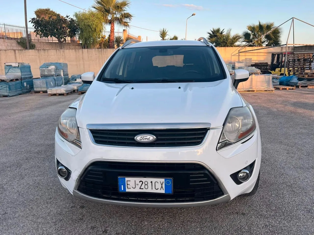 Ford Kuga 2011 photo 2