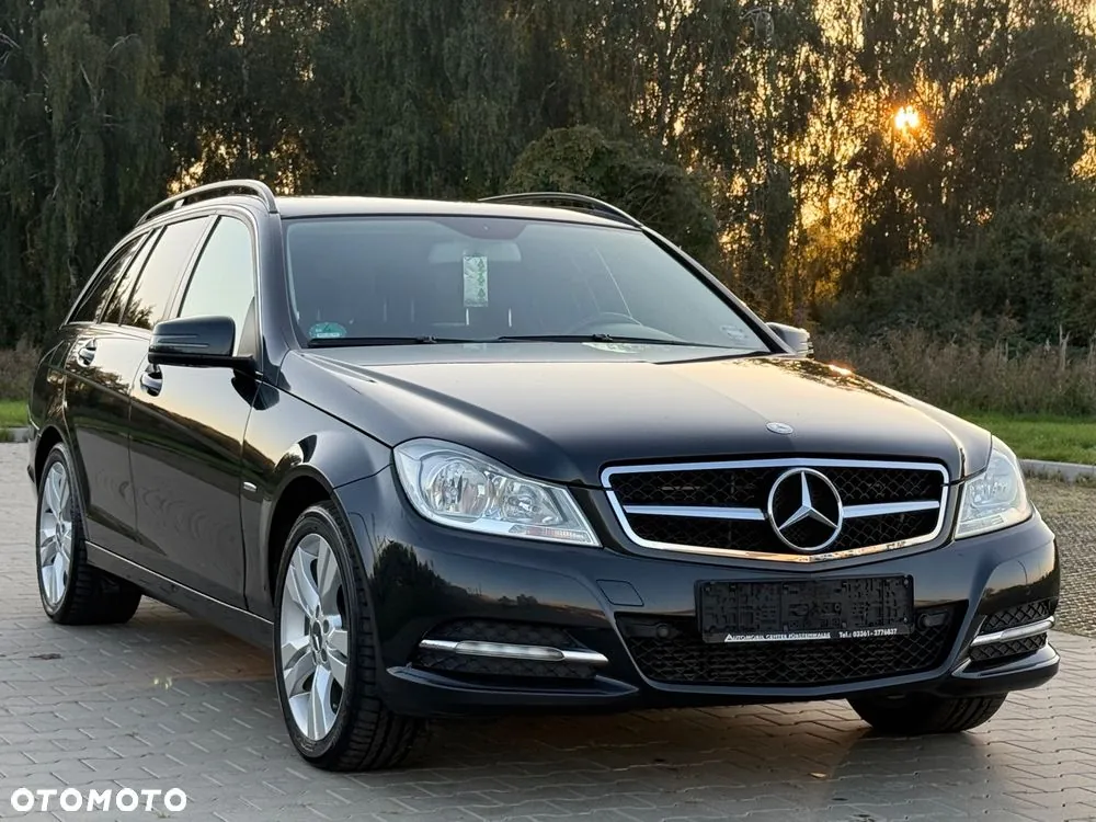 Mercedes-Benz C-Class 2012 photo 4