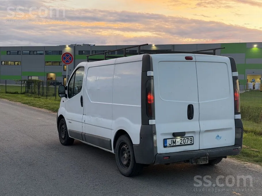 Renault Trafic 2002 photo 4