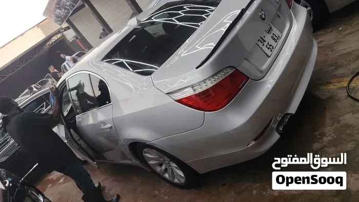 BMW 5 Series 2008 photo 2