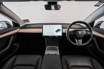 Tesla Model 3 2021 photo 4
