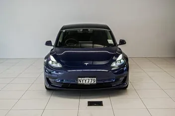 Tesla Model 3 2021 photo 3