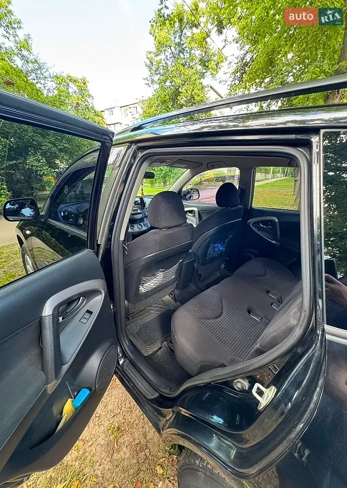 Toyota Rav4 2008 photo 3