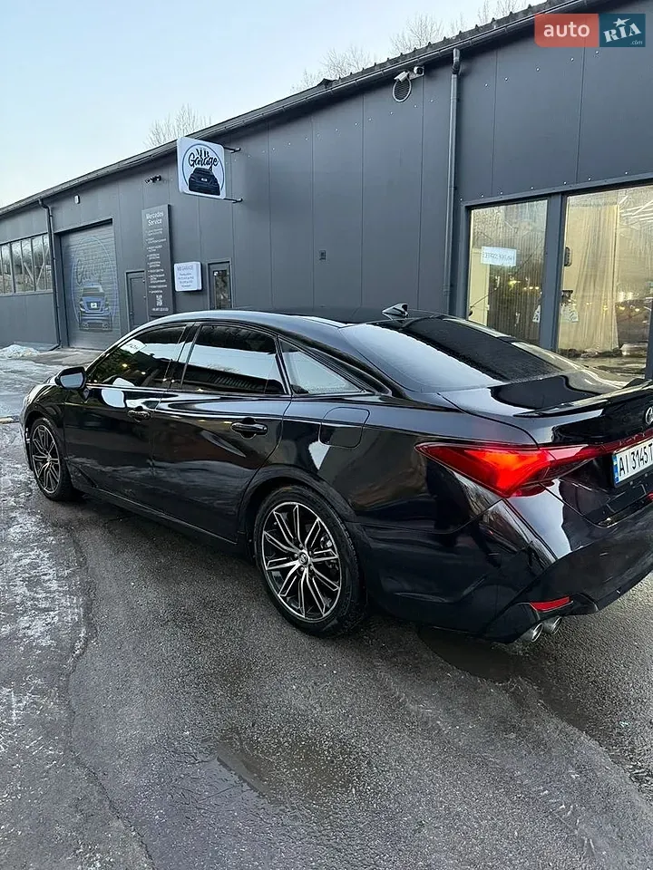 Toyota Avalon 2018 photo 4