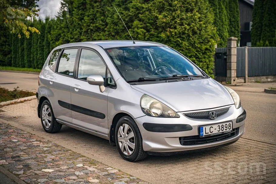 Honda Jazz 2005 photo 3