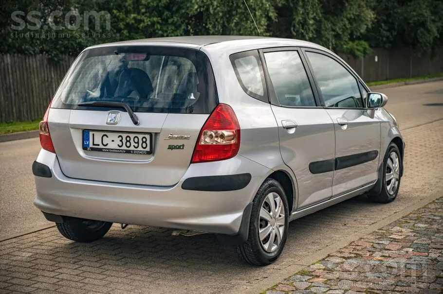 Honda Jazz 2005 photo 4