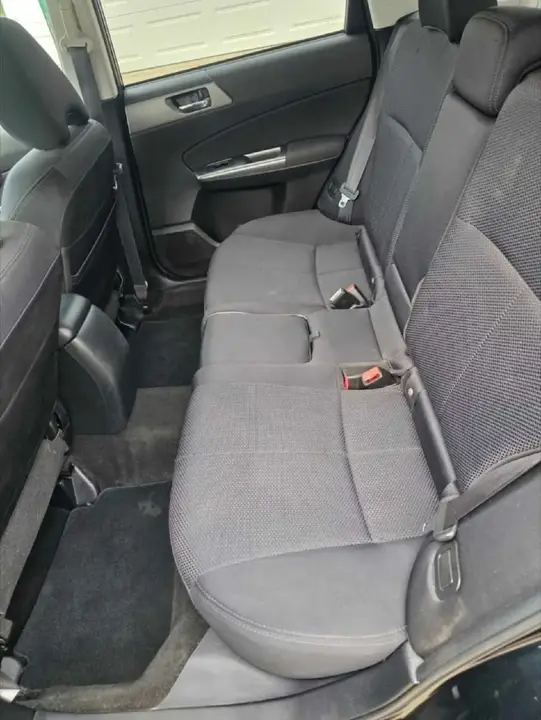 Subaru Forester 2011 photo 3