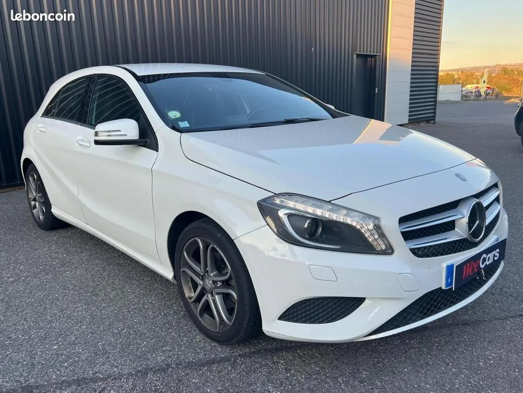 Mercedes-Benz A-Class 2014 photo 3