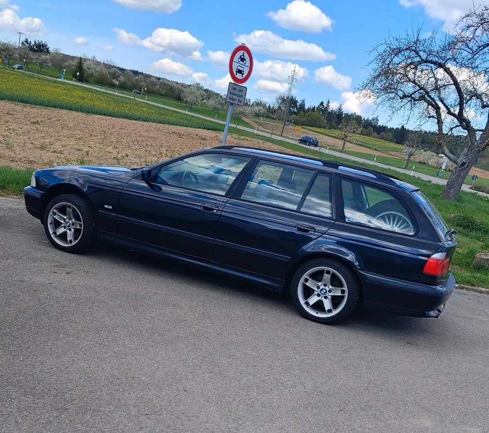 BMW 523I Touring
