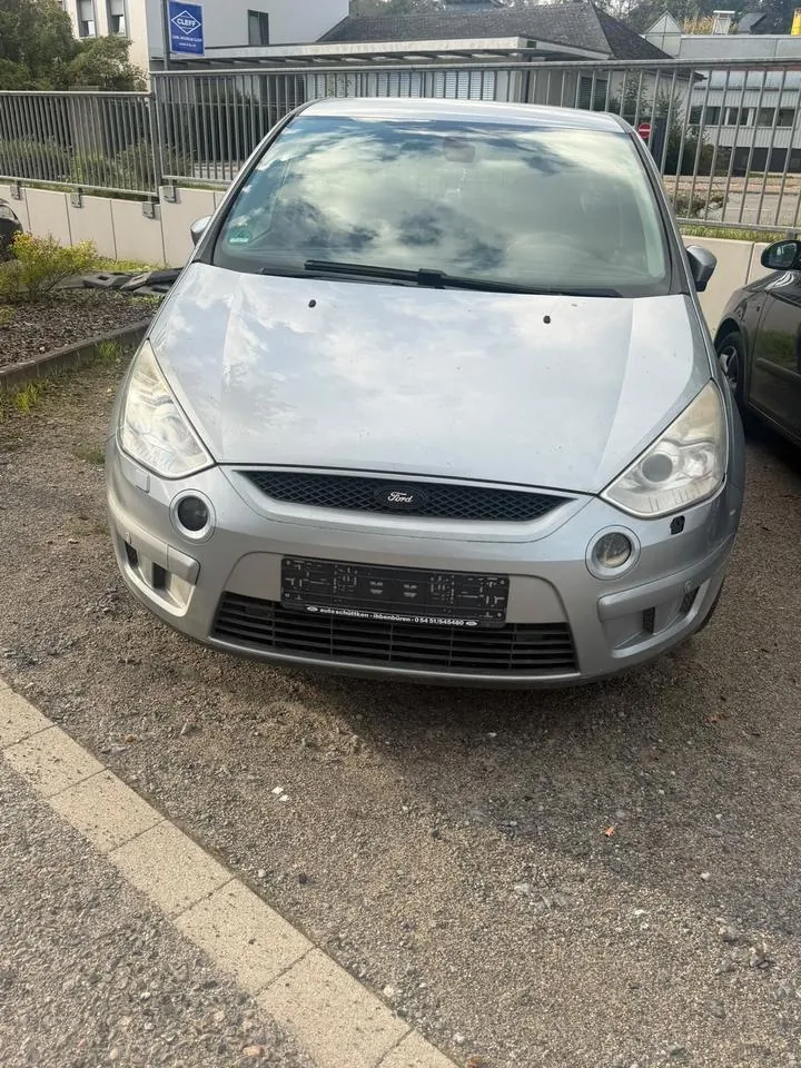 Ford Tucson