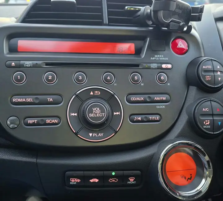 Honda Jazz 2012 photo 5