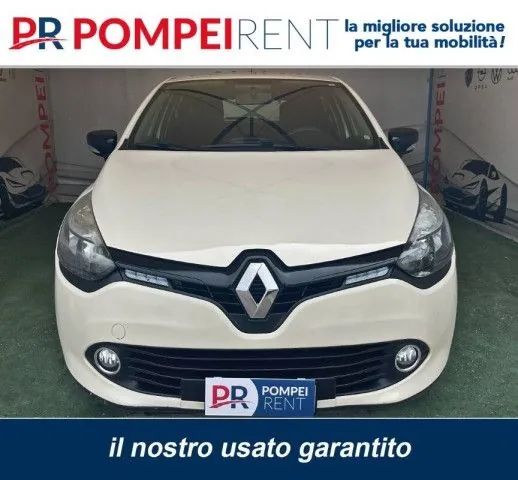 Renault Clio 2015 photo 2