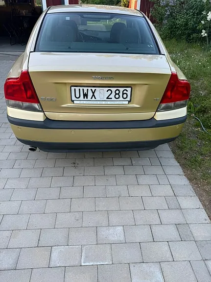 Volvo S60 2004 photo 2