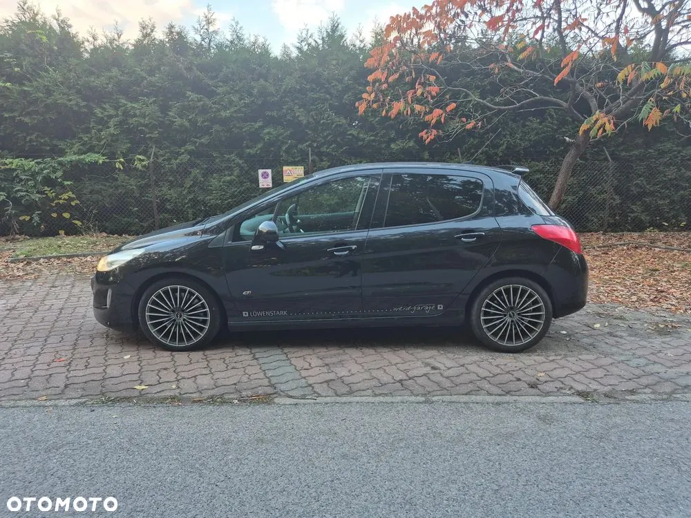 Peugeot 308 2010 photo 2