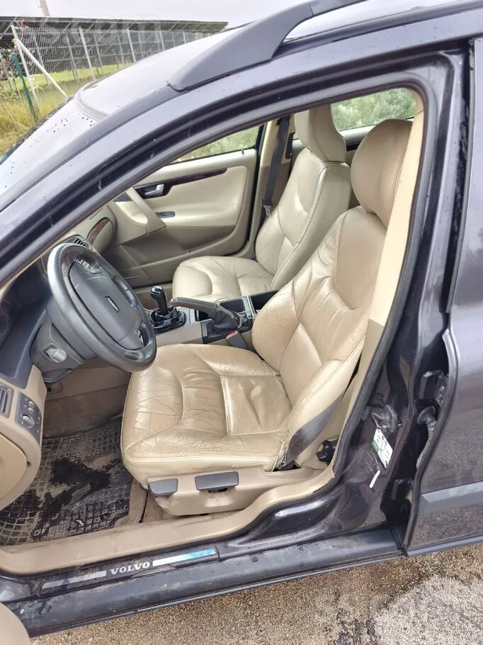 Volvo V70 2000 photo 5