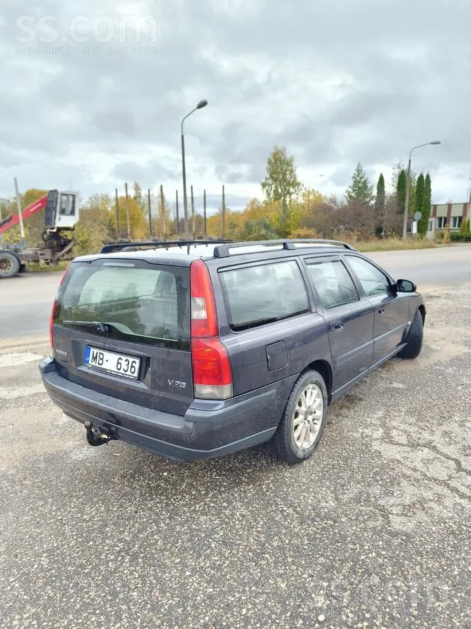 Volvo V70 2000 photo 4